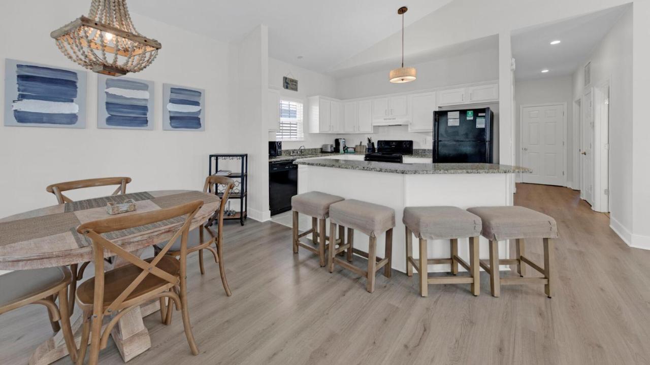 Pelican House - Newly Remodeled, Professionally Decorated, Only About 1 Mile To Seaside! Santa Rosa Beach Bagian luar foto