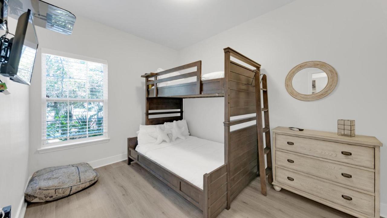 Pelican House - Newly Remodeled, Professionally Decorated, Only About 1 Mile To Seaside! Santa Rosa Beach Bagian luar foto